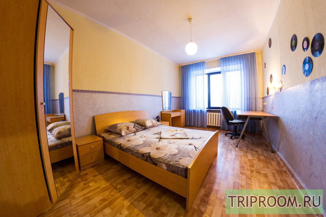 3-комнатная квартира посуточно (вариант № 72573), ул. Комсомольский проспект, фото № 1